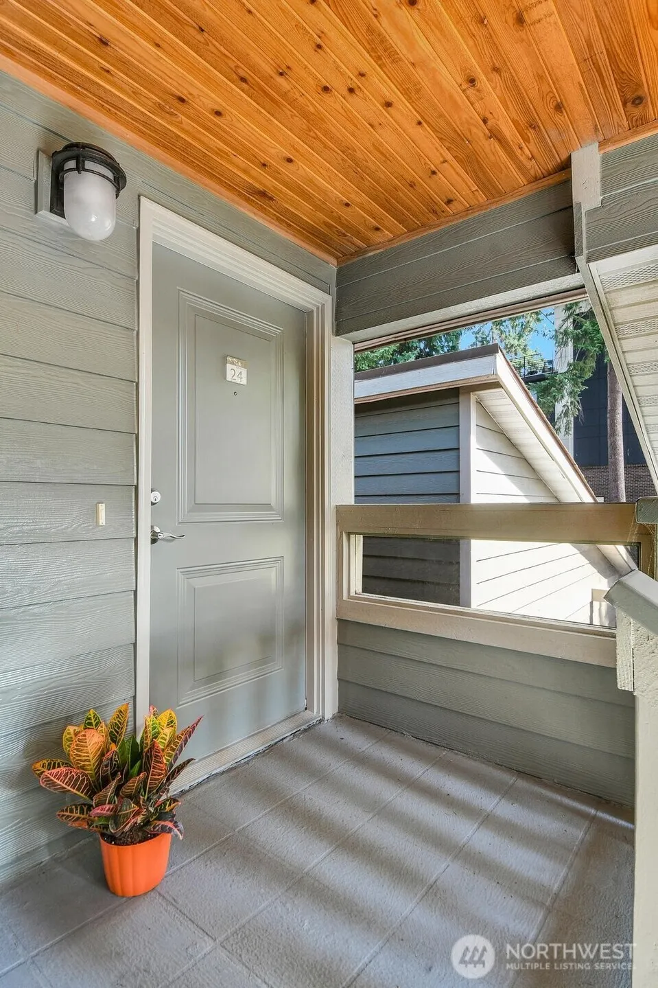 15406 NE 15th Place #D24 Bellevue, WA 98007