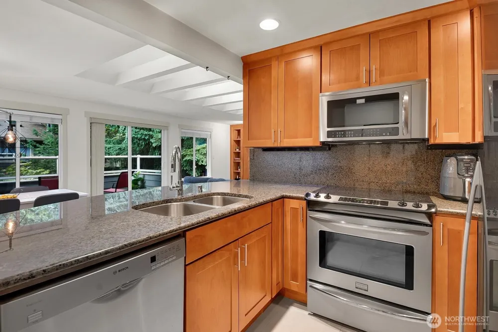 15406 NE 15th Place #D24 Bellevue, WA 98007