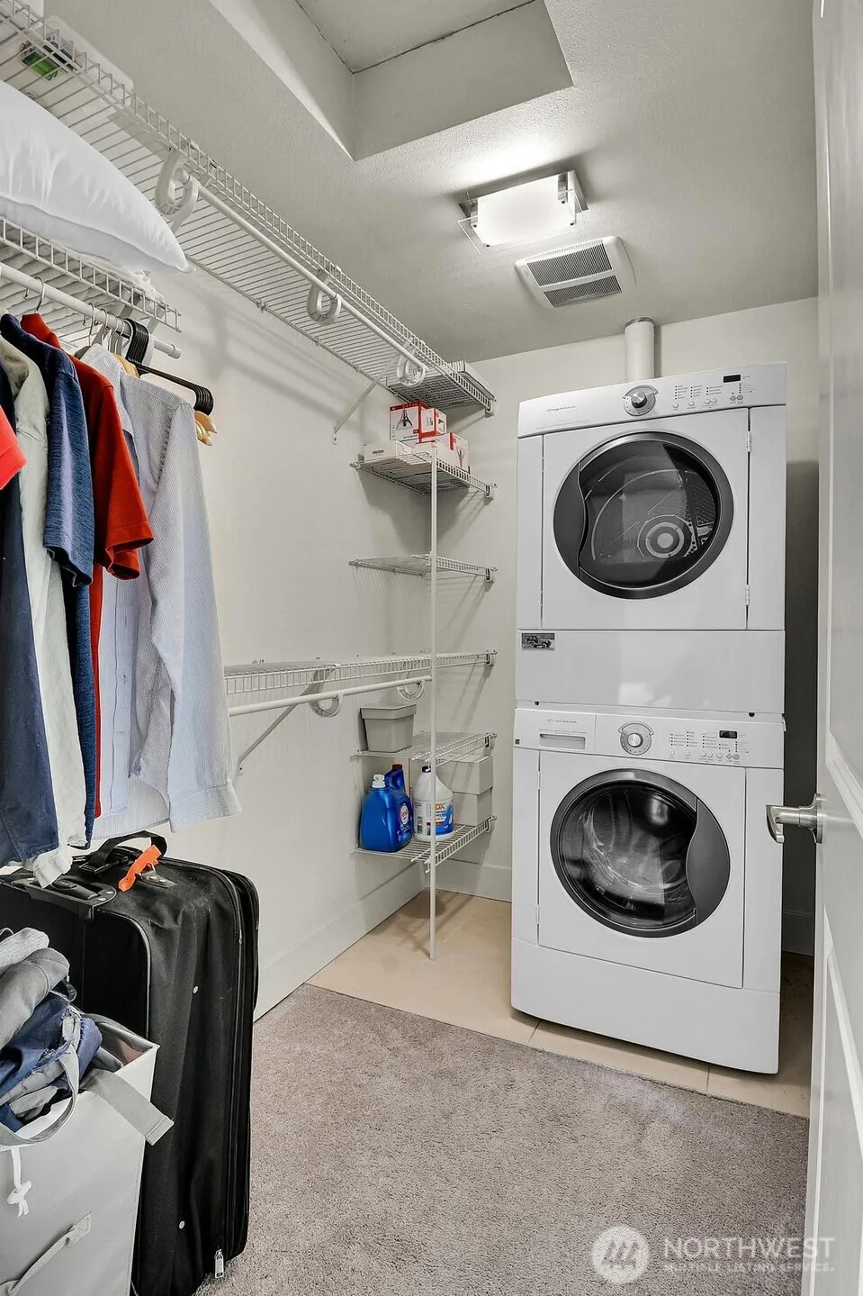 15406 NE 15th Place #D24 Bellevue, WA 98007