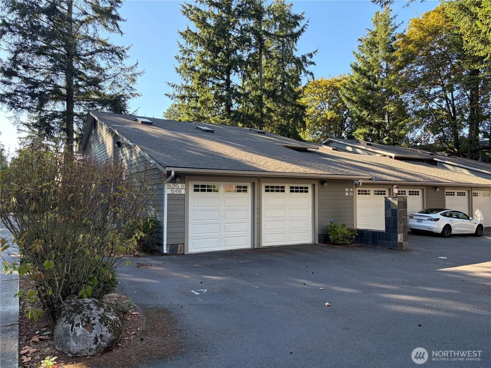 15406 NE 15th Place #D24 Bellevue, WA 98007