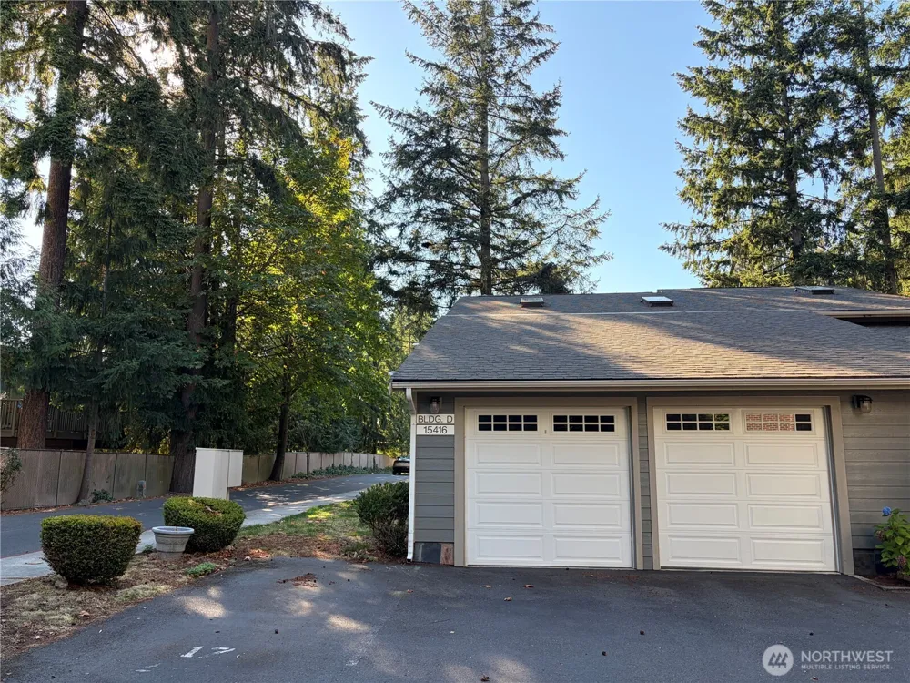 15406 NE 15th Place #D24 Bellevue, WA 98007