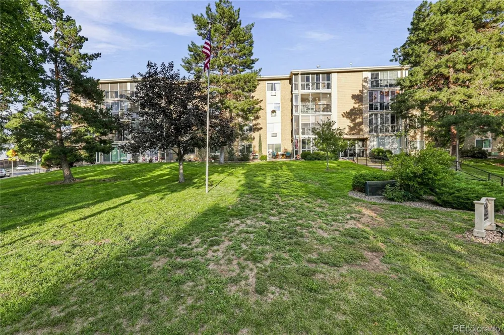 3022 S Wheeling Way #203 Aurora, CO 80014