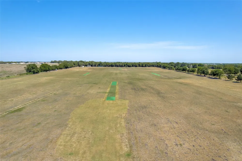 5788 Co Rd 4640 Trenton, TX 75490