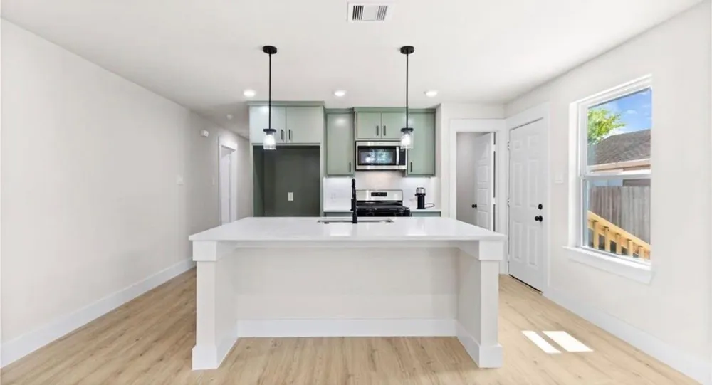 6619 Canal Street Houston, TX 77011