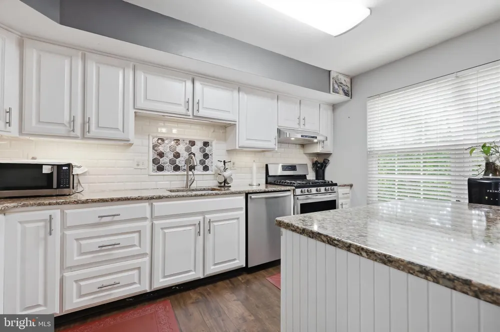 114 YORKSHIRE WAY Hatboro, PA 19040