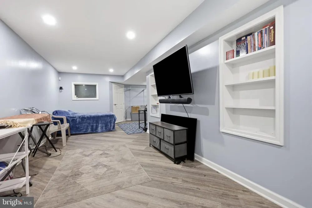 114 YORKSHIRE WAY Hatboro, PA 19040