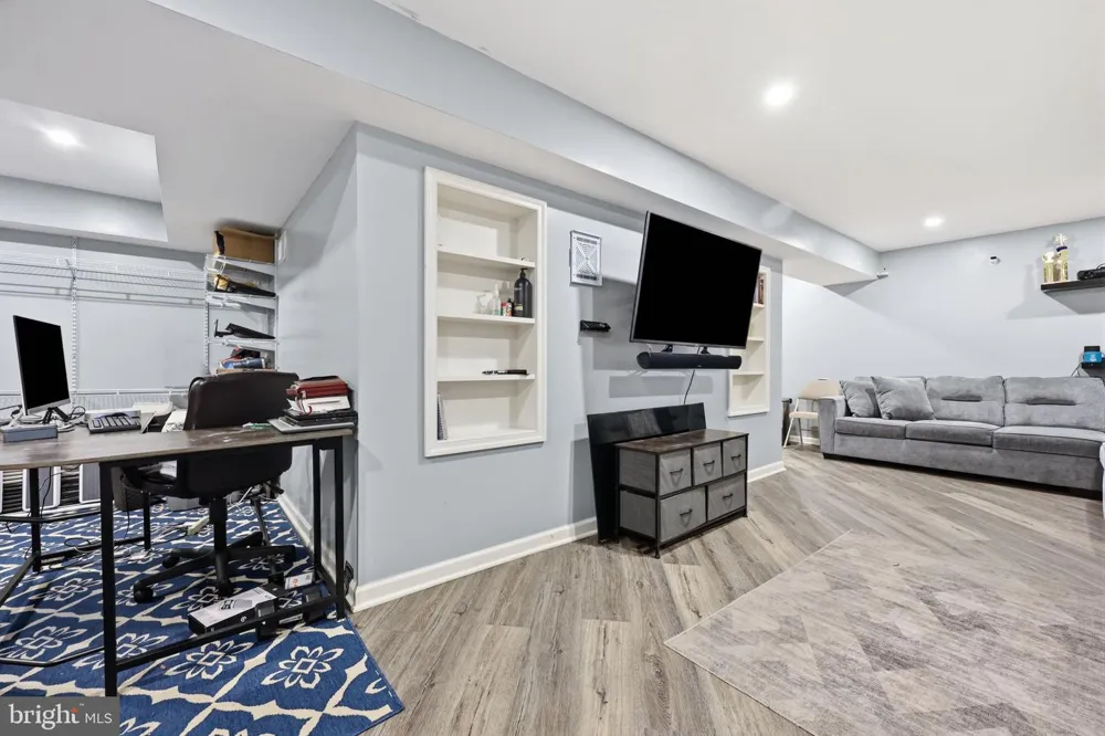 114 YORKSHIRE WAY Hatboro, PA 19040