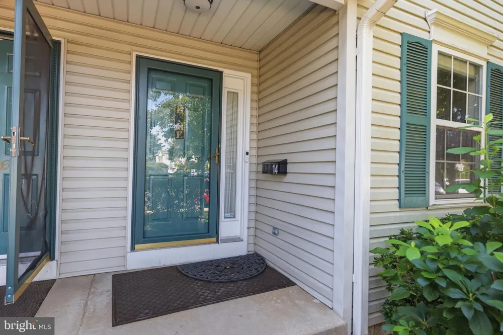 114 YORKSHIRE WAY Hatboro, PA 19040