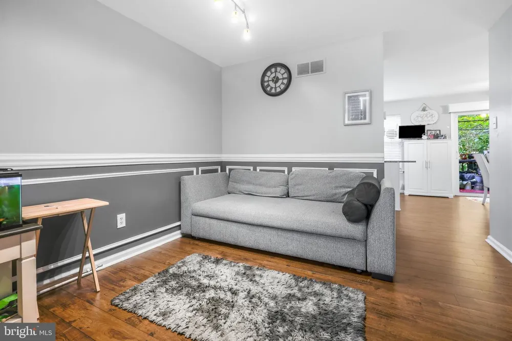 114 YORKSHIRE WAY Hatboro, PA 19040