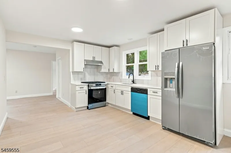 58 Wayne Ave East Orange City, NJ 07018