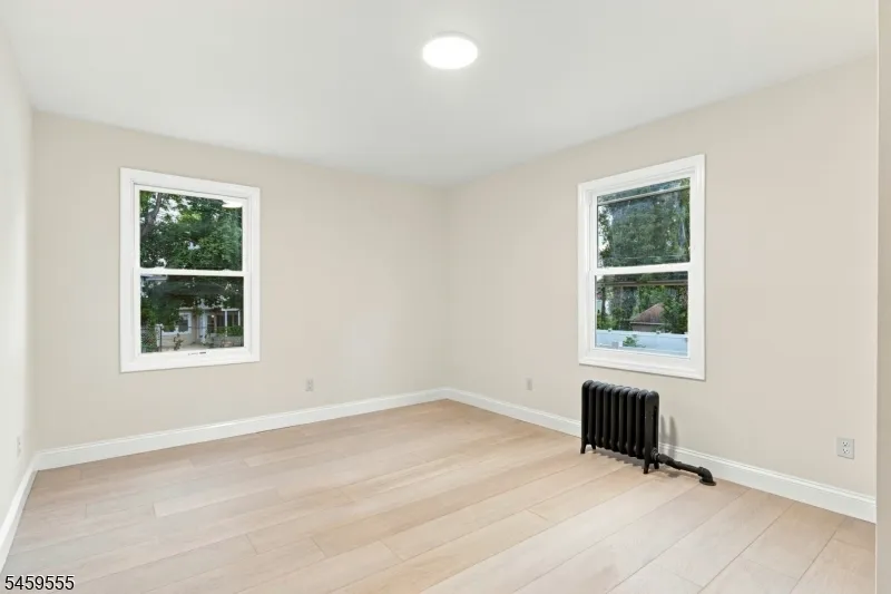 58 Wayne Ave East Orange City, NJ 07018