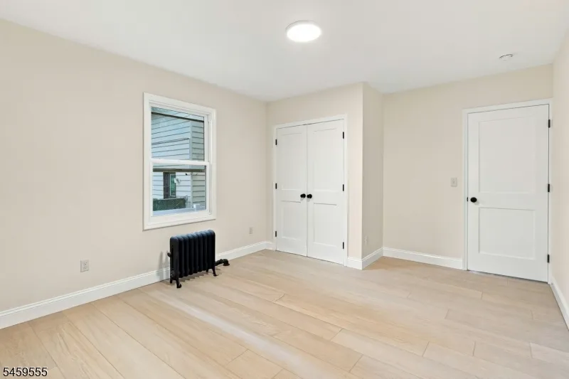 58 Wayne Ave East Orange City, NJ 07018