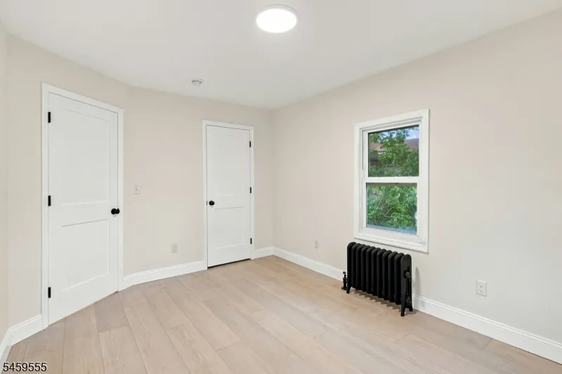 58 Wayne Ave East Orange City, NJ 07018