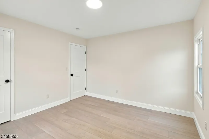 58 Wayne Ave East Orange City, NJ 07018