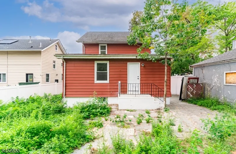 58 Wayne Ave East Orange City, NJ 07018
