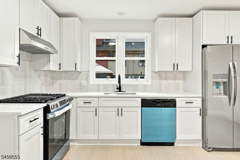 58 Wayne Ave East Orange City, NJ 07018