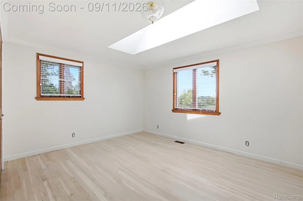 5150 Commerce Road West Bloomfield Charter Township, MI 48324