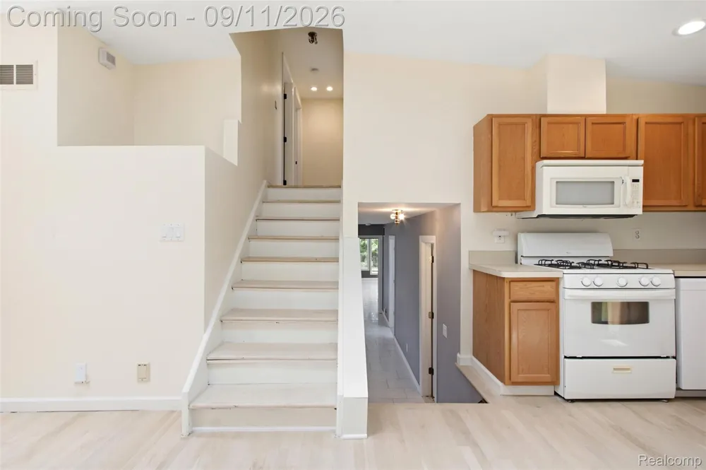 5150 Commerce Road West Bloomfield Charter Township, MI 48324
