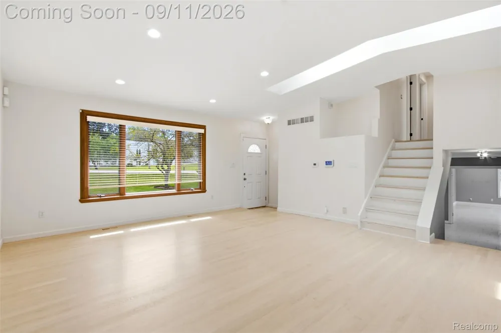 5150 Commerce Road West Bloomfield Charter Township, MI 48324