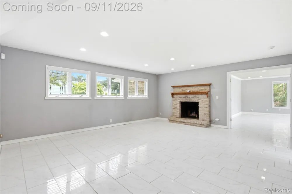5150 Commerce Road West Bloomfield Charter Township, MI 48324