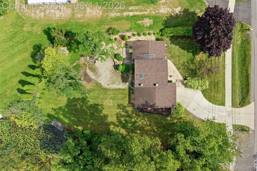 5150 Commerce Road West Bloomfield Charter Township, MI 48324