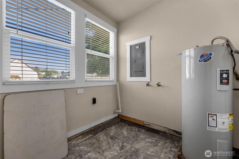 408 S Parkway Avenue Battle Ground, WA 98604