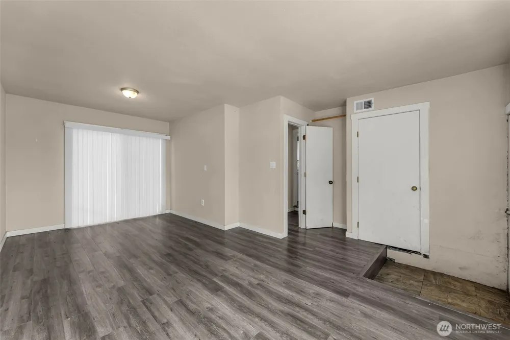 408 S Parkway Avenue Battle Ground, WA 98604