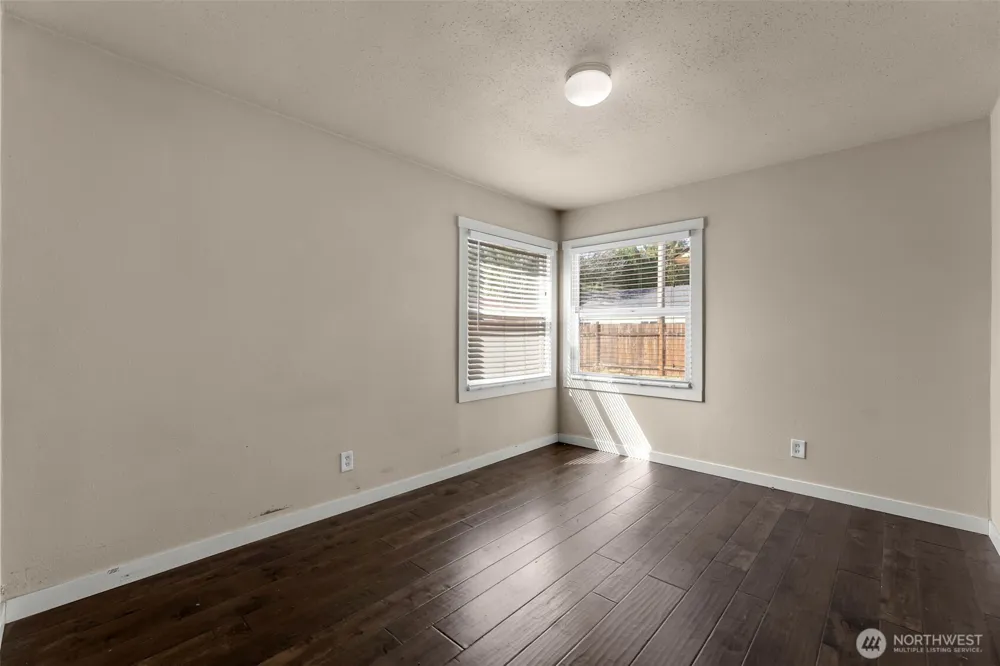 408 S Parkway Avenue Battle Ground, WA 98604