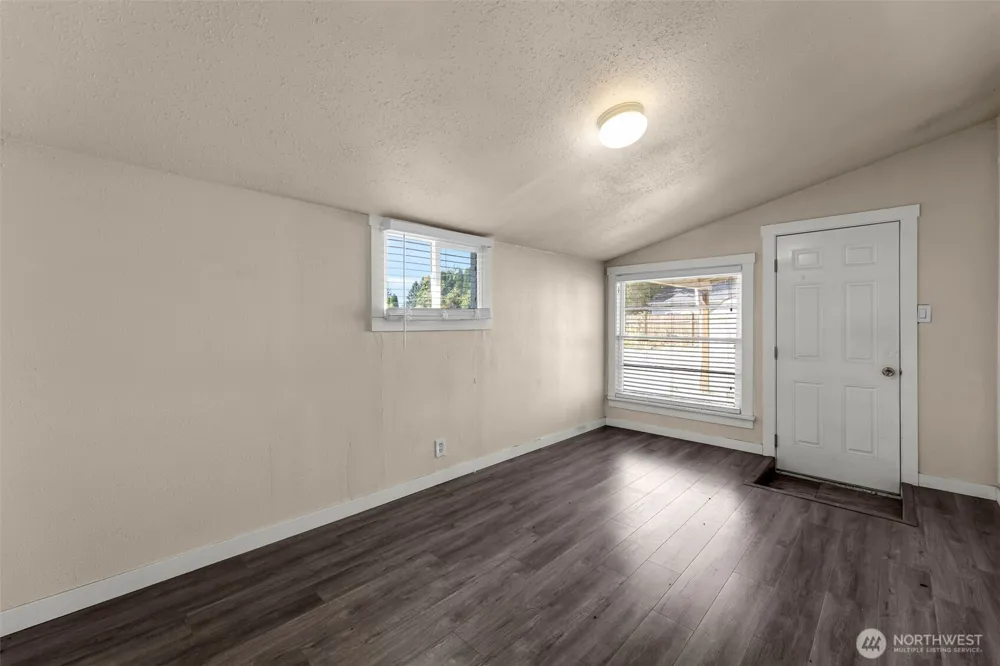 408 S Parkway Avenue Battle Ground, WA 98604