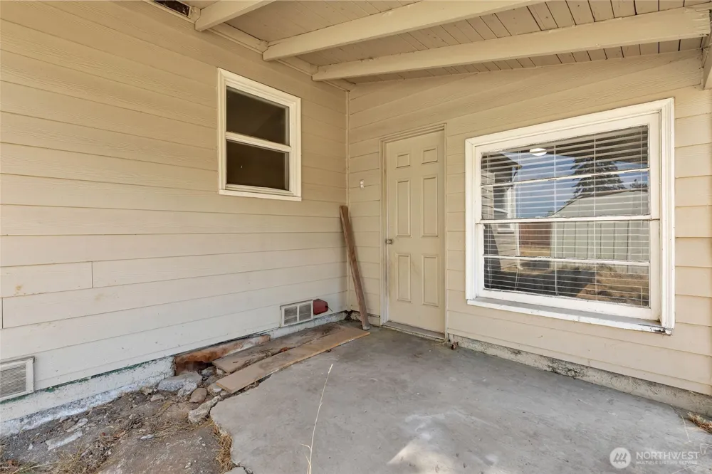 408 S Parkway Avenue Battle Ground, WA 98604