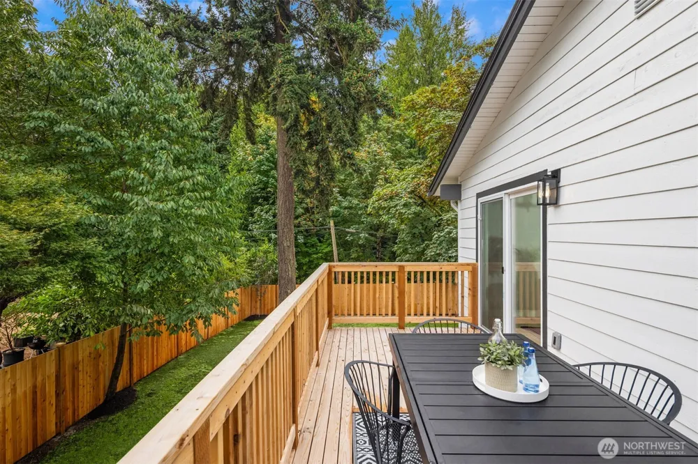 6008 116th Ave NE Kirkland, WA 98033