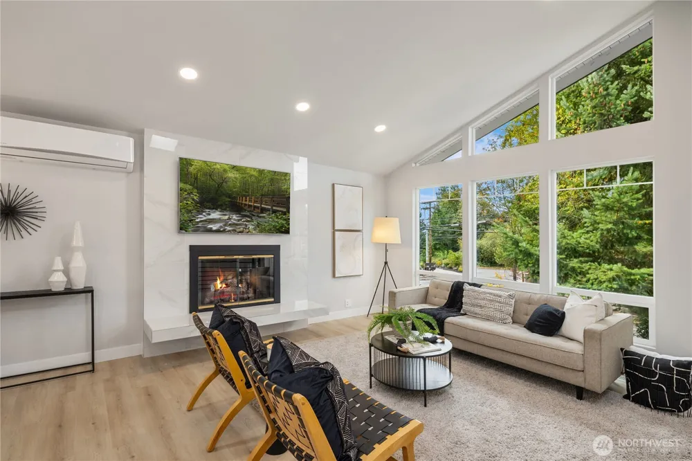 6008 116th Ave NE Kirkland, WA 98033