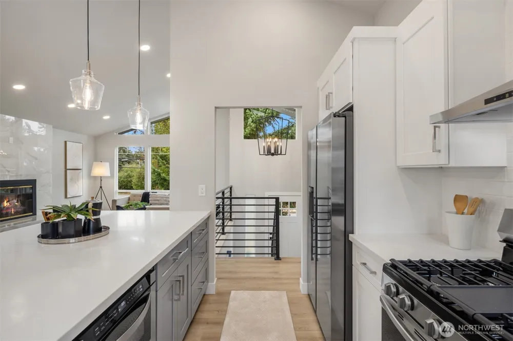 6008 116th Ave NE Kirkland, WA 98033