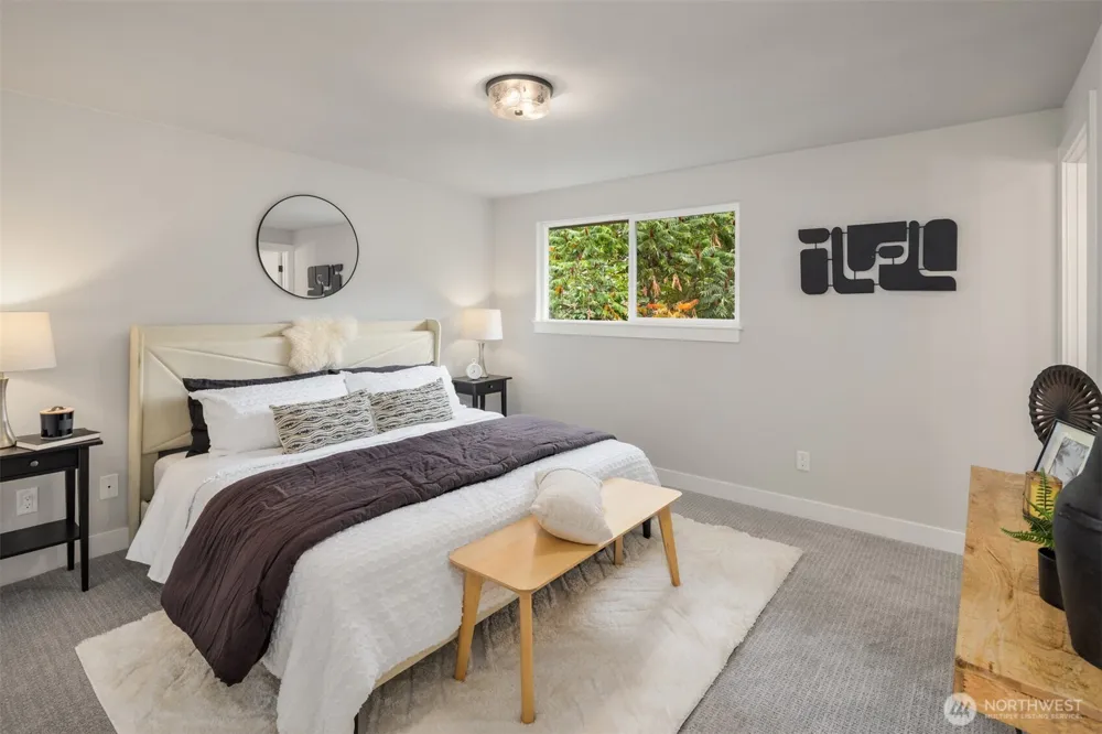 6008 116th Ave NE Kirkland, WA 98033