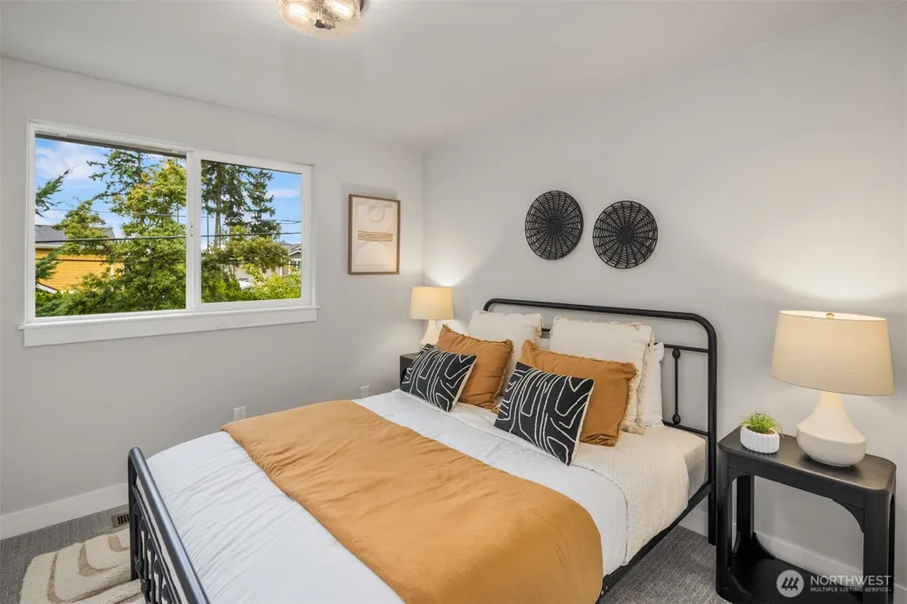 6008 116th Ave NE Kirkland, WA 98033