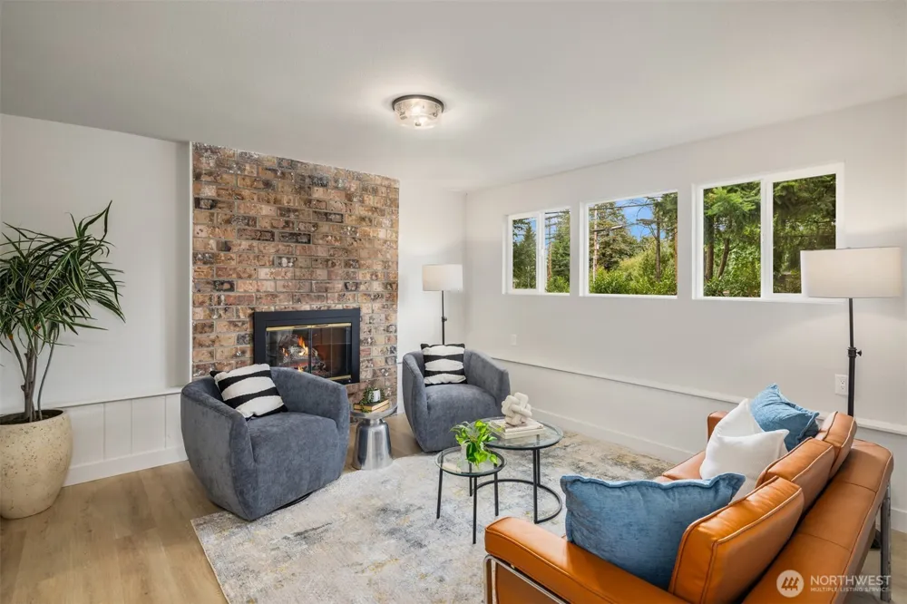 6008 116th Ave NE Kirkland, WA 98033