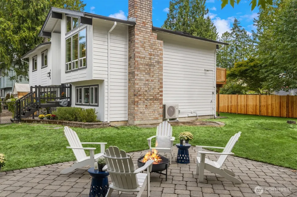 6008 116th Ave NE Kirkland, WA 98033