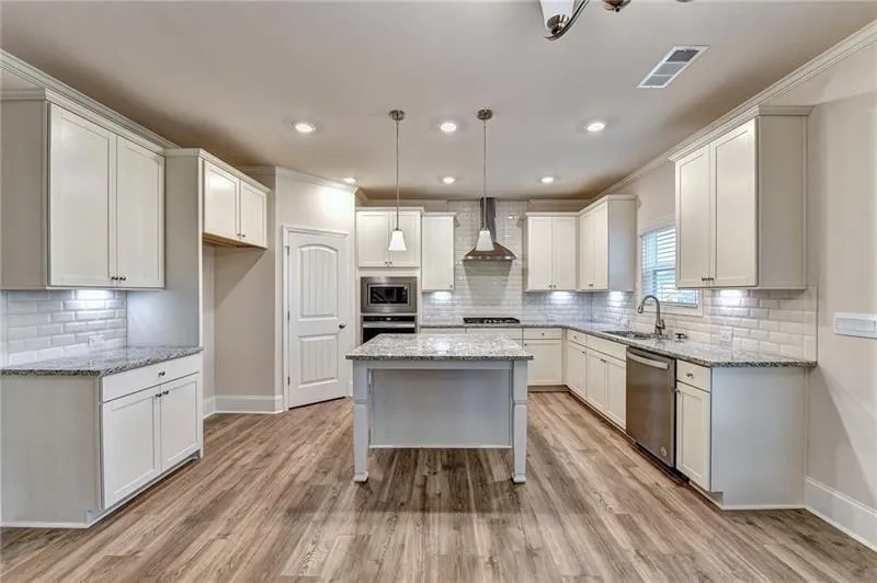 5280 Blue Mountain Lane Cumming, GA 30040