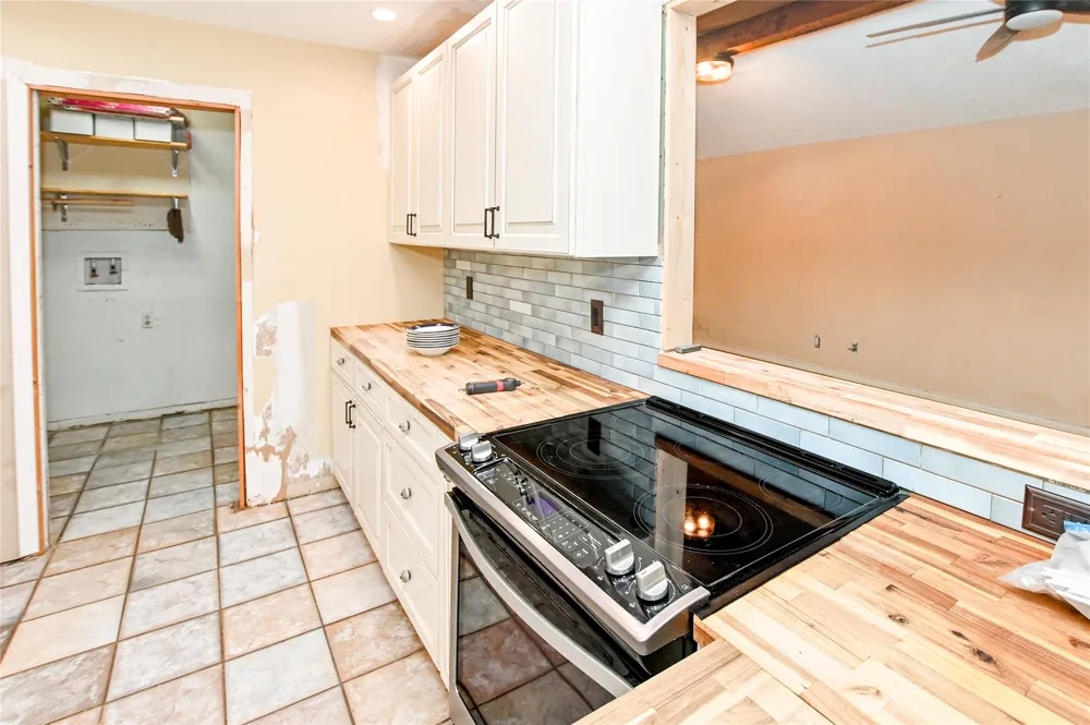 7301 Avenue L 1/2 Santa Fe, TX 77510