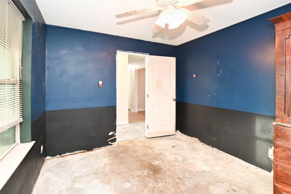 7301 Avenue L 1/2 Santa Fe, TX 77510