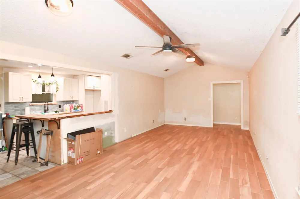 7301 Avenue L 1/2 Santa Fe, TX 77510