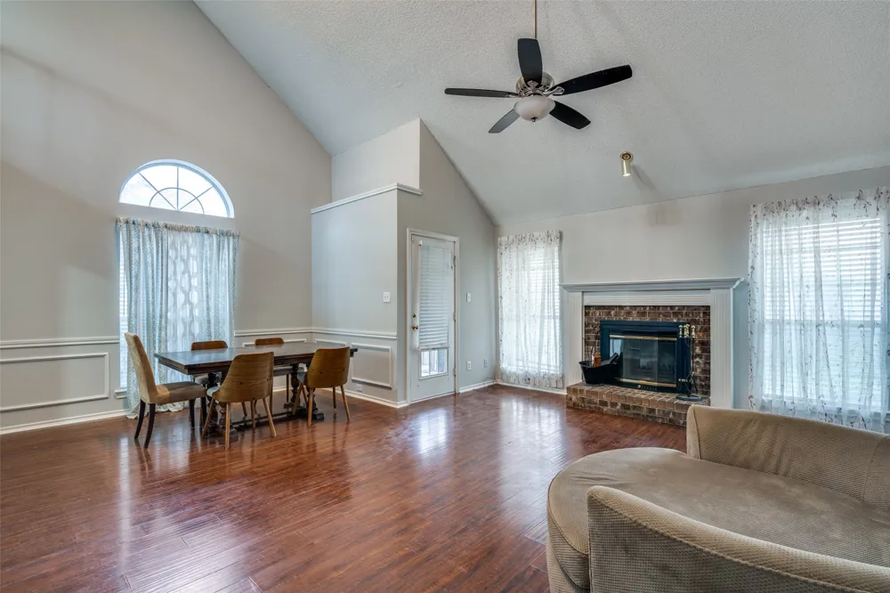 2916 Renaissance Circle Dallas, TX 75287