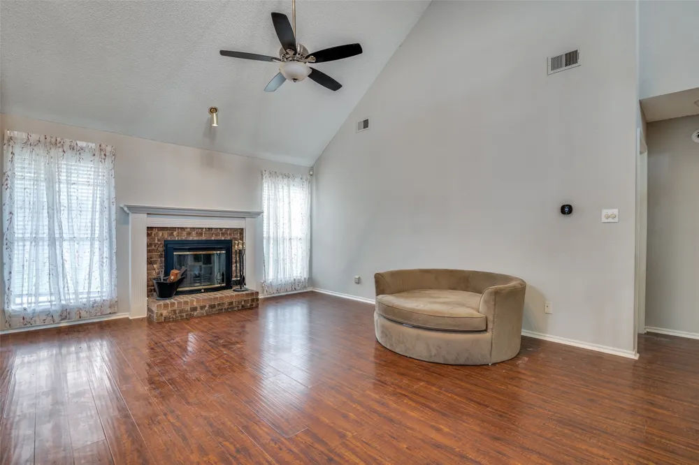 2916 Renaissance Circle Dallas, TX 75287