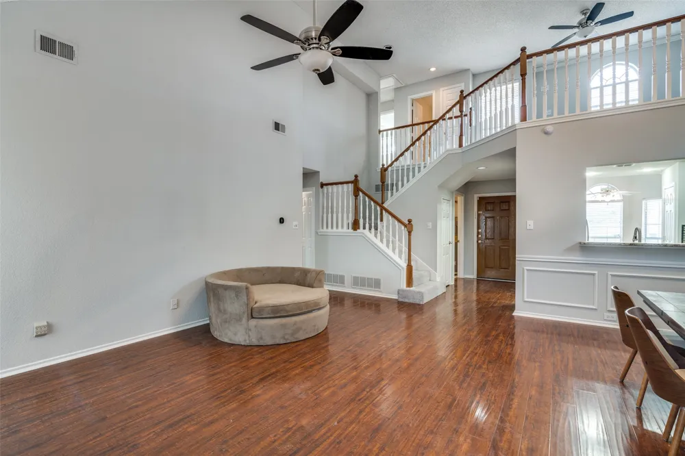 2916 Renaissance Circle Dallas, TX 75287