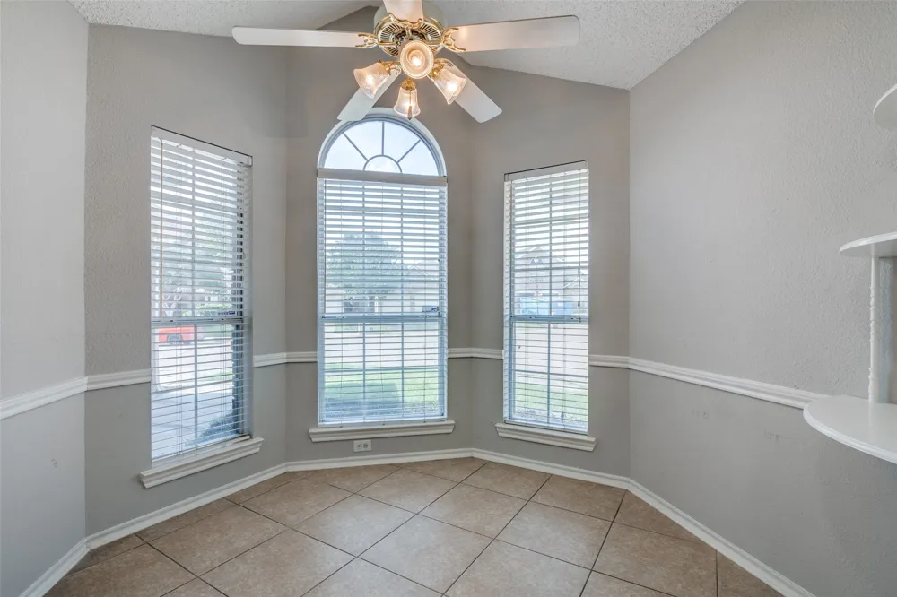 2916 Renaissance Circle Dallas, TX 75287