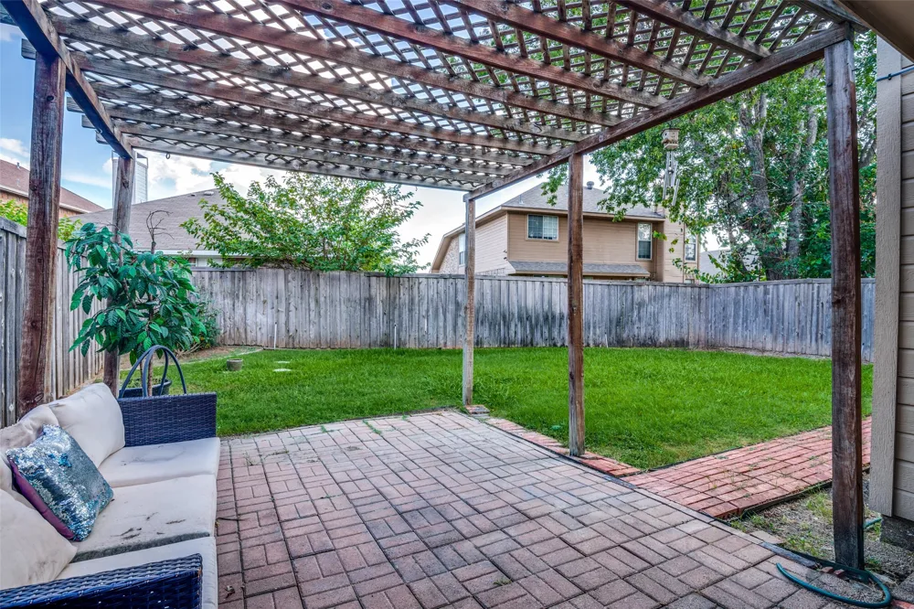 2916 Renaissance Circle Dallas, TX 75287