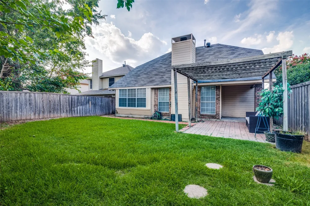 2916 Renaissance Circle Dallas, TX 75287