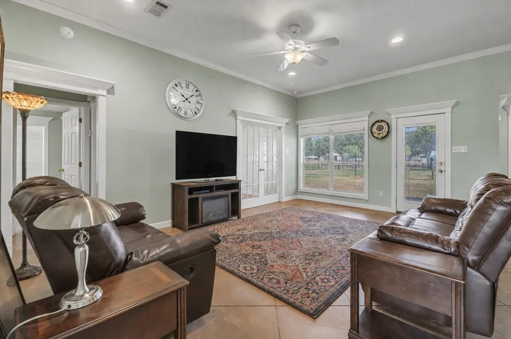 11885 Golden Mist College Station, TX 77845