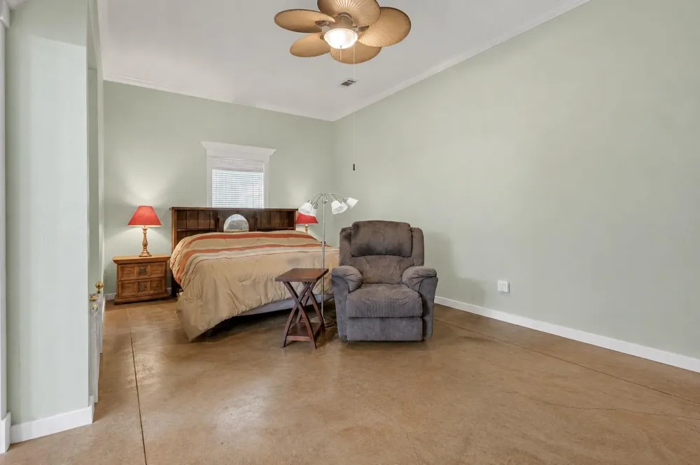 11885 Golden Mist College Station, TX 77845