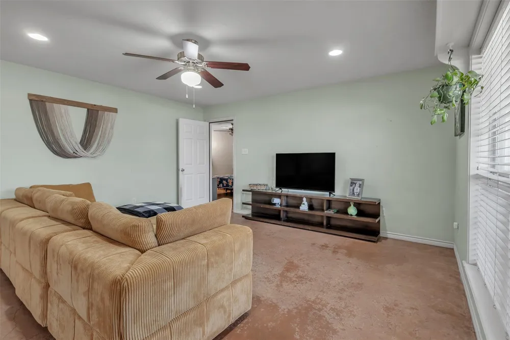 11885 Golden Mist College Station, TX 77845